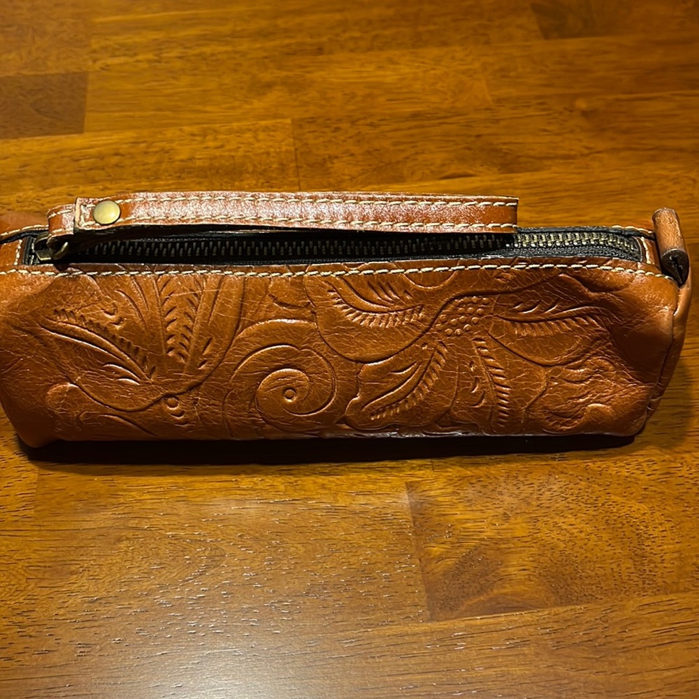 Patricia Nash craved brown cosmetic bag